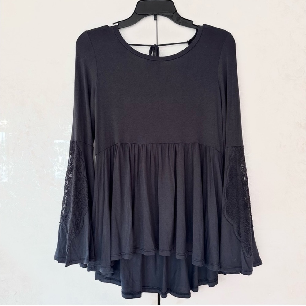 NWT American Eagle Flowy Top